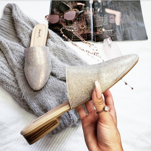 🚨//The Glitz// Champagne Slide/ Flat - Picture 6 of 8